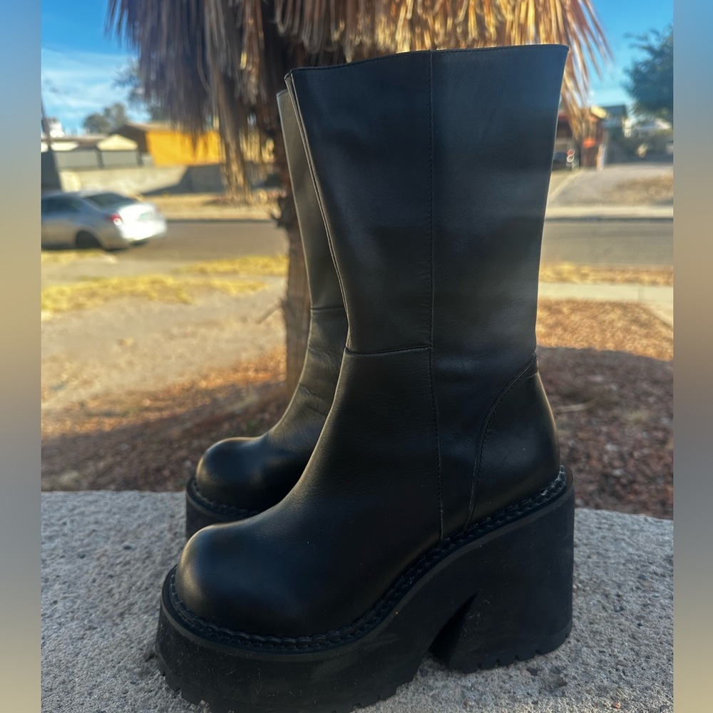 UNIF Black Chunky Platform Boots